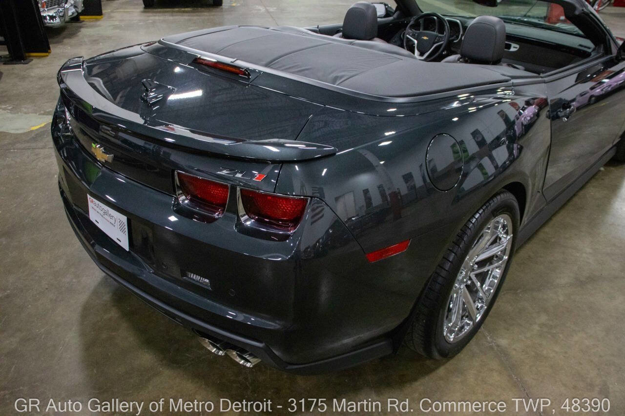 Used 2013 Chevrolet Camaro ZL1 RWD image 16