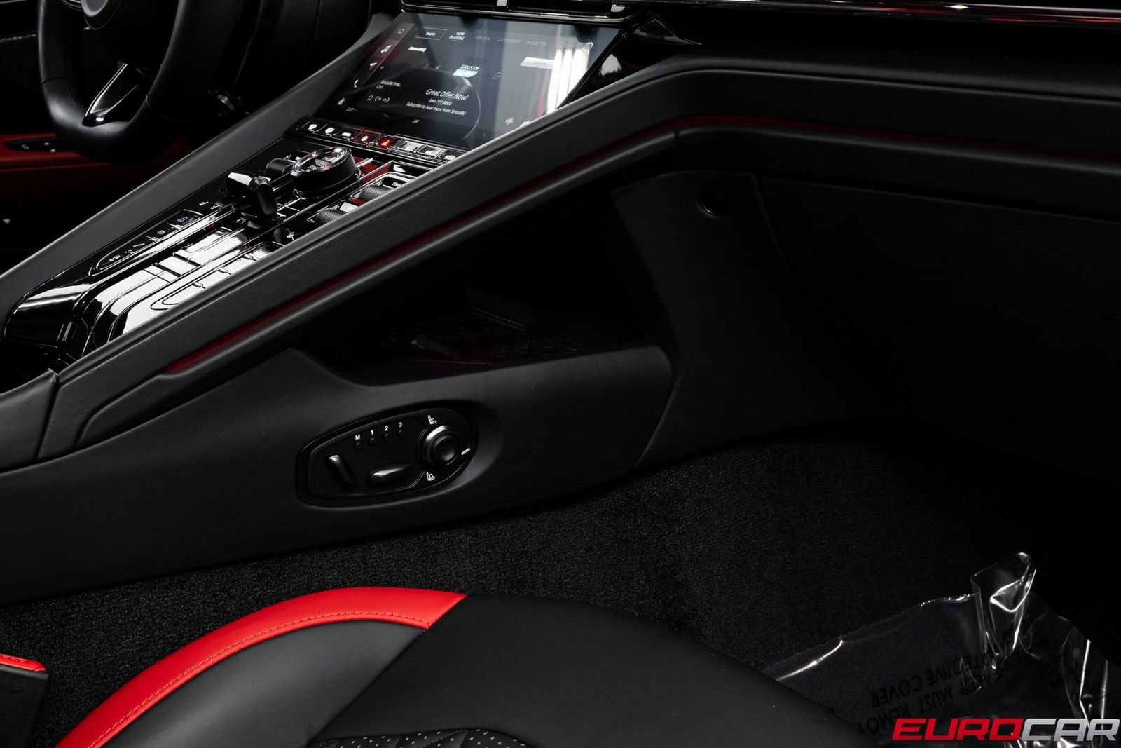 Used 2024 Aston Martin DB12 Coupe RWD image 31