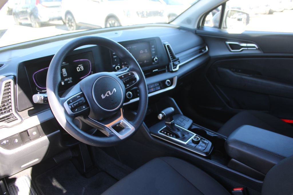 Used 2024 Kia Sportage LX image 21