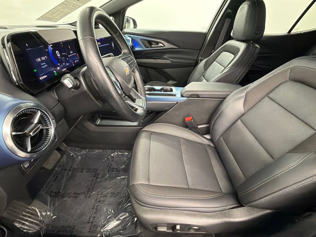 Used 2024 Chevrolet Equinox EV LT FWD image 22