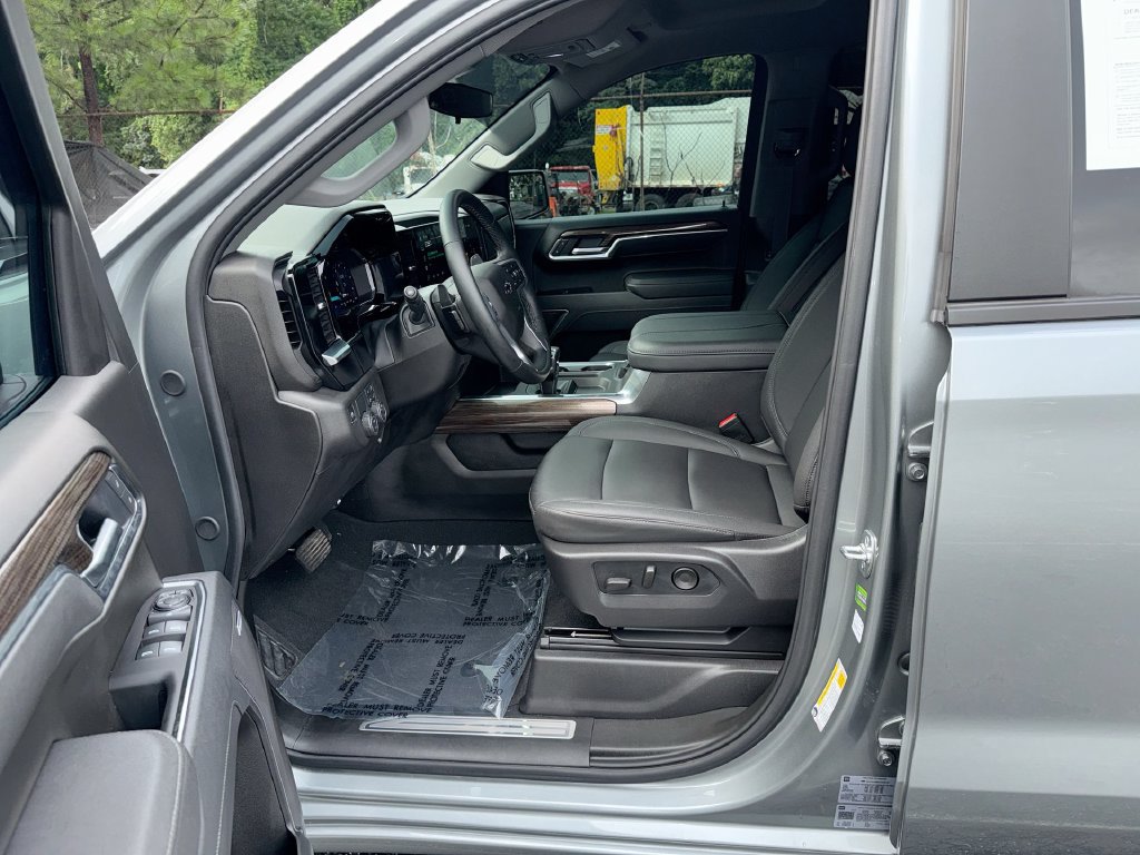 Used 2026 Chevrolet Silverado 1500 RST w/ RST All Star Premium Package RWD image 13