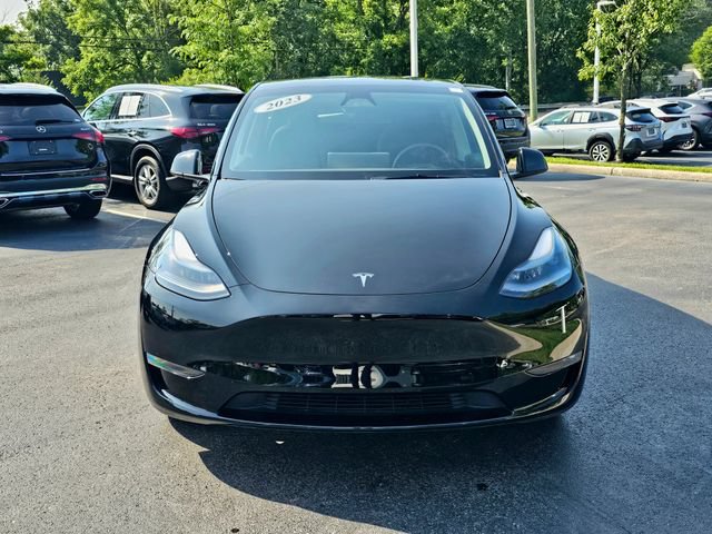 Used 2023 Tesla Model Y Long Range AWD/4WD image 2