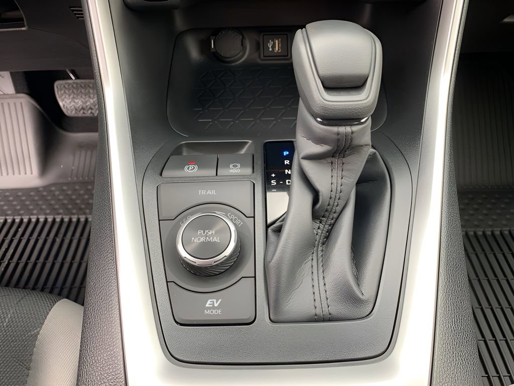 New 2025 Toyota RAV4 XLE image 23