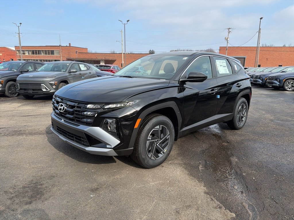 New 2026 Hyundai Tucson Blue SE AWD/4WD image 3