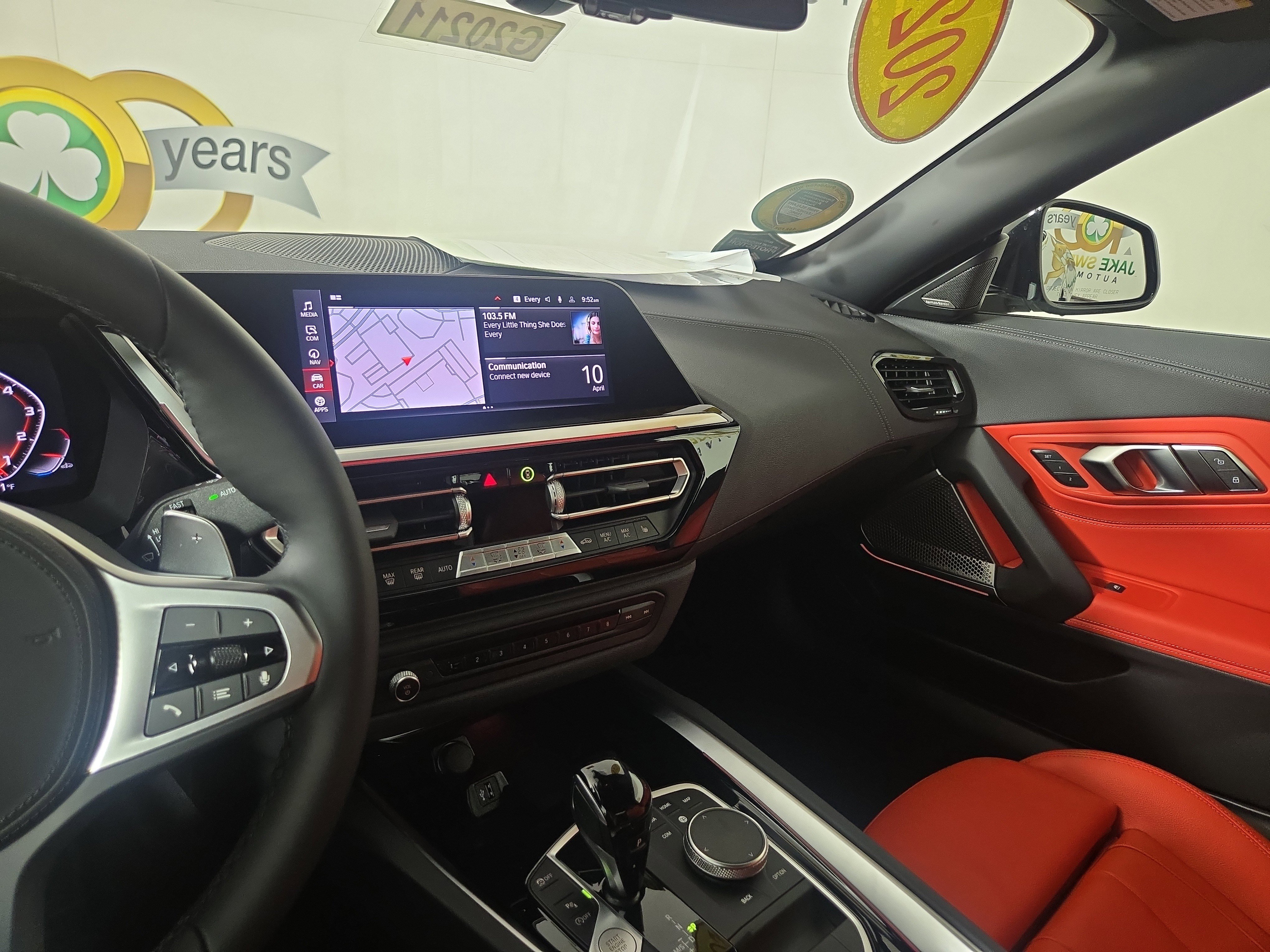 Used 2024 BMW Z4 M40i w/ Premium Package image 23