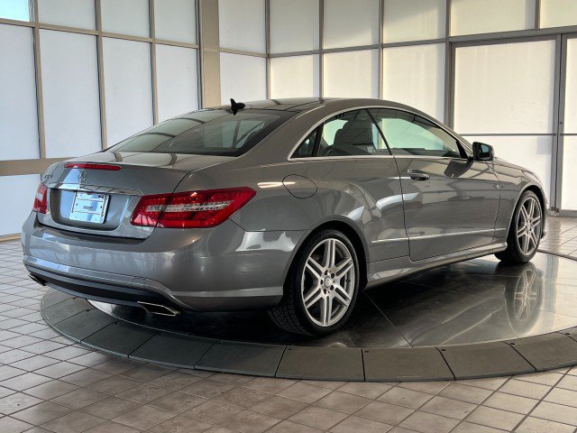 Used 2010 Mercedes-Benz E 550 Coupe image 7