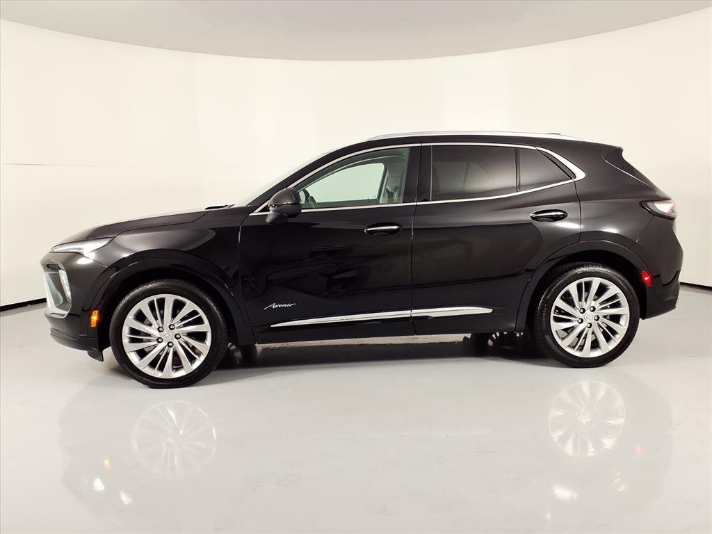 Used 2024 Buick Envision Avenir image 30