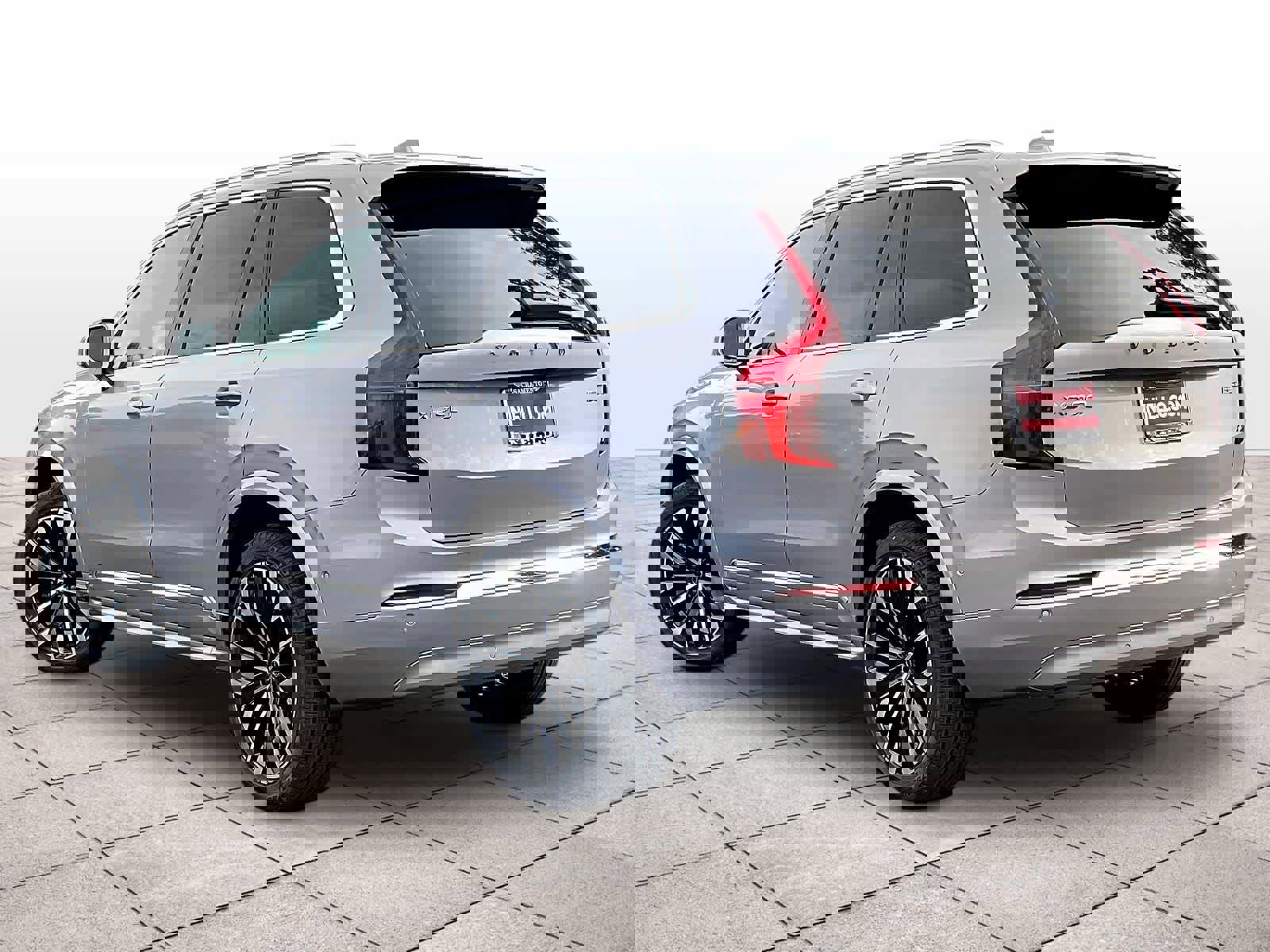 New 2026 Volvo XC90 B5 Plus w/ Protection Package AWD/4WD image 3