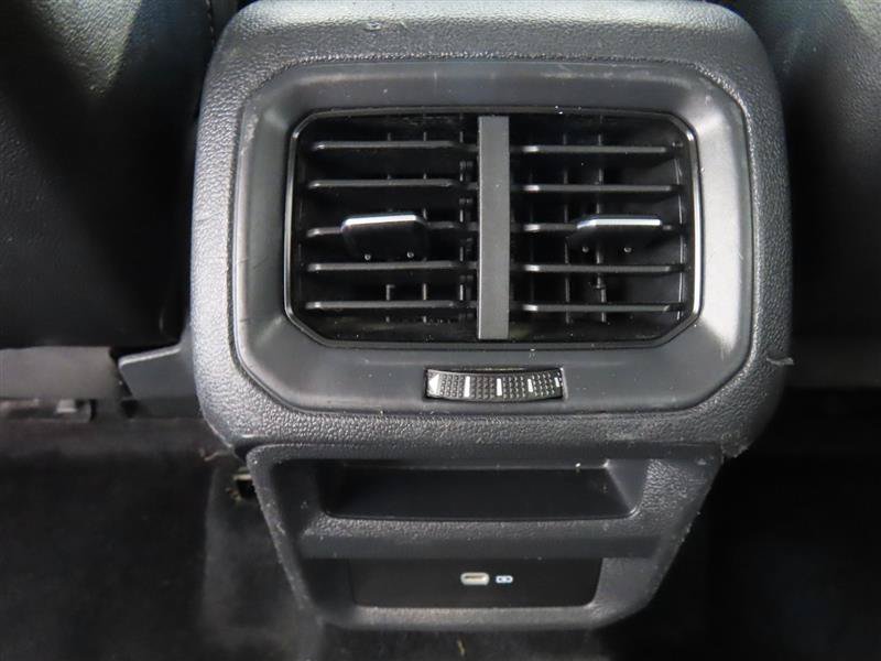 Used 2022 Volkswagen Taos SE AWD/4WD image 31