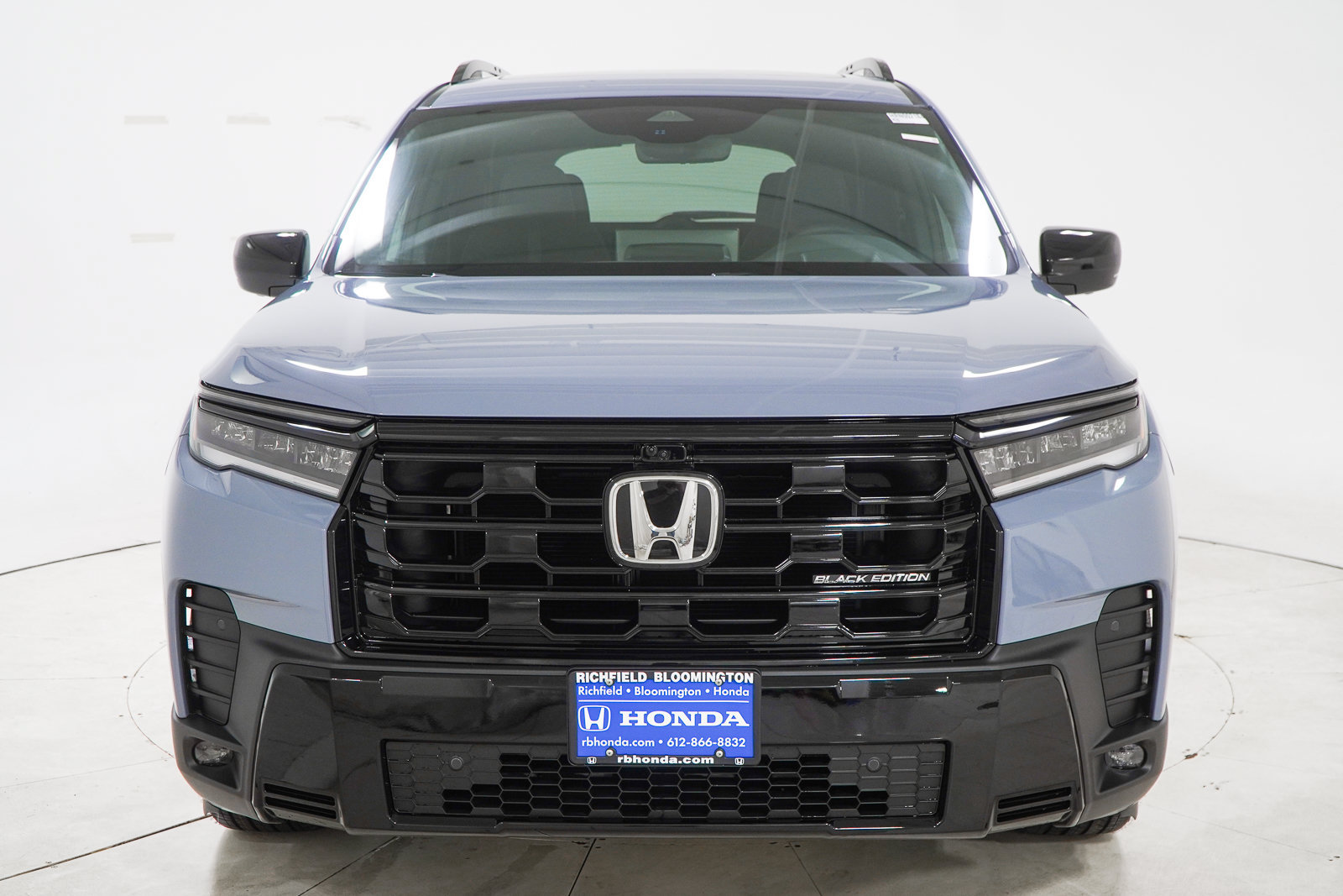New 2026 Honda Pilot Black Edition image 2