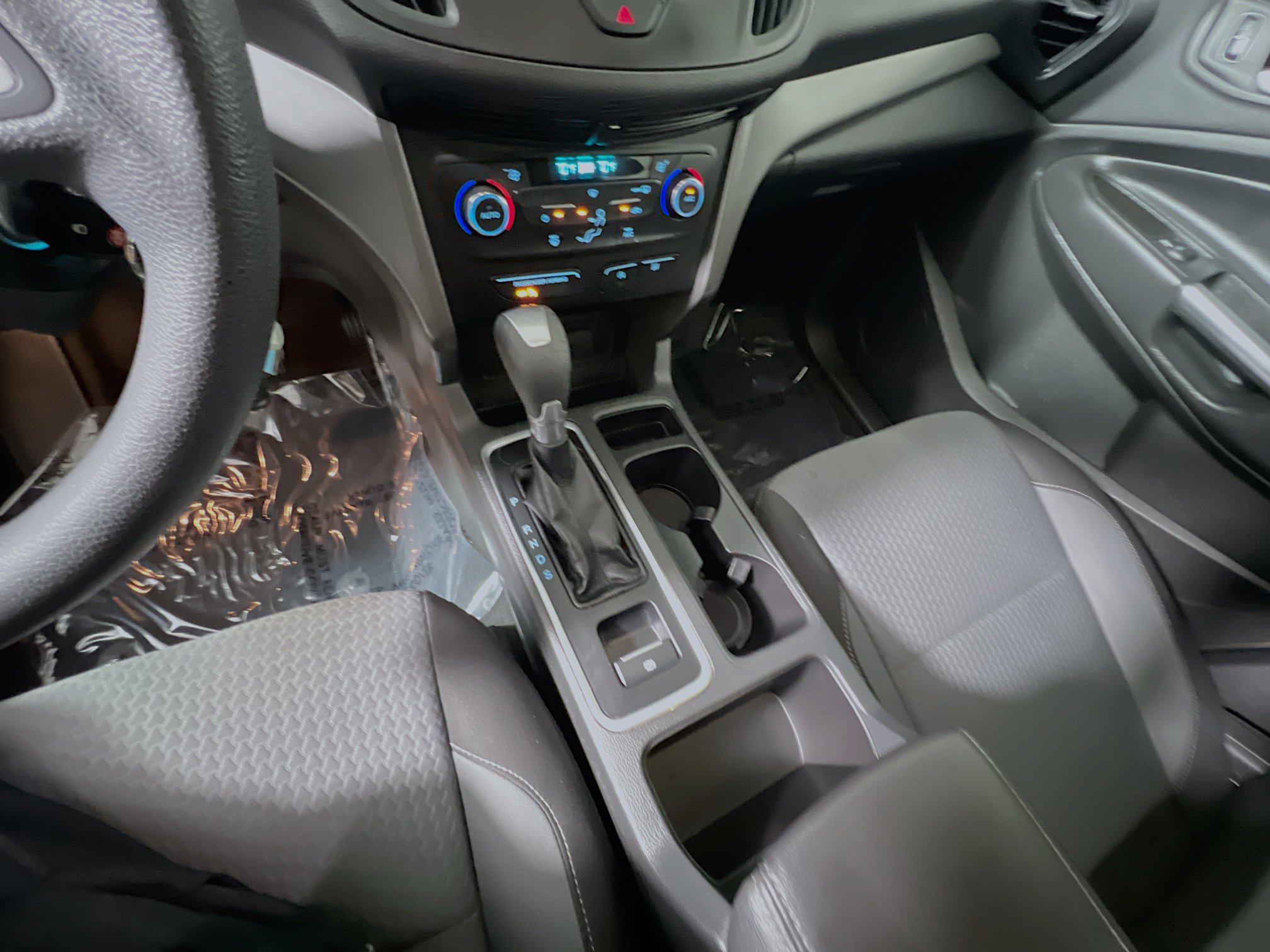 Used 2017 Ford Escape SE FWD image 25