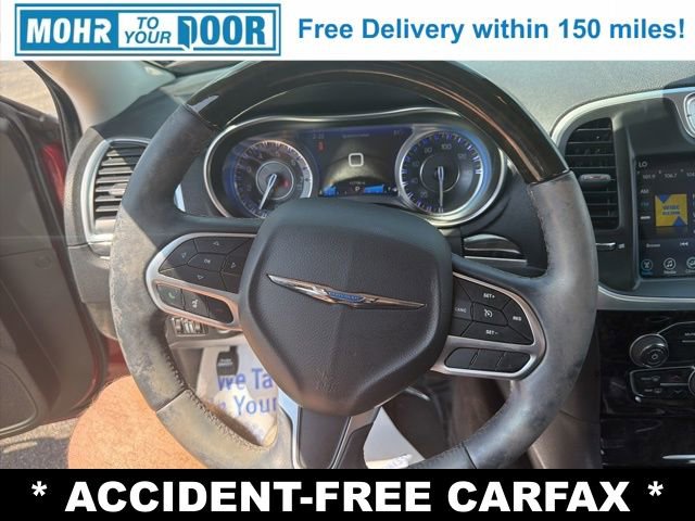 Used 2017 Chrysler 300 C RWD image 18
