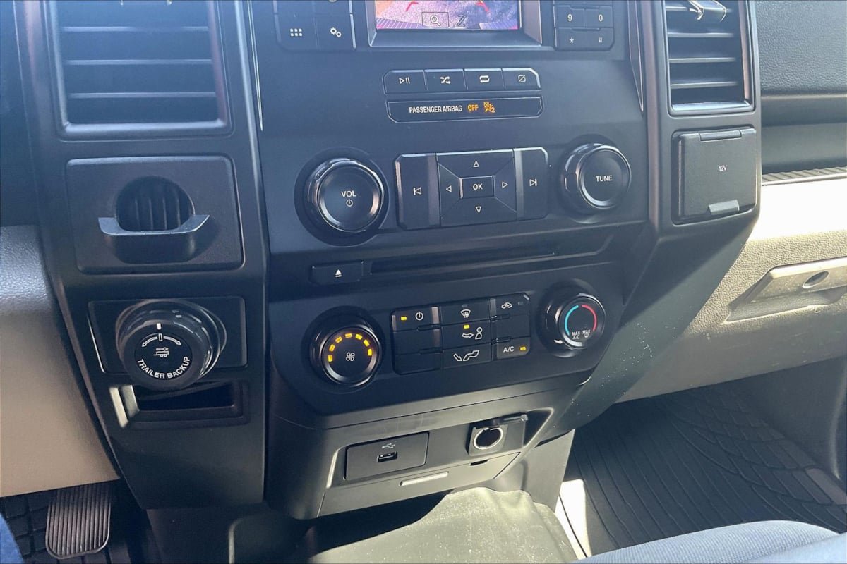 Used 2018 Ford F150 XL w/ Equipment Group 101A Mid RWD image 16