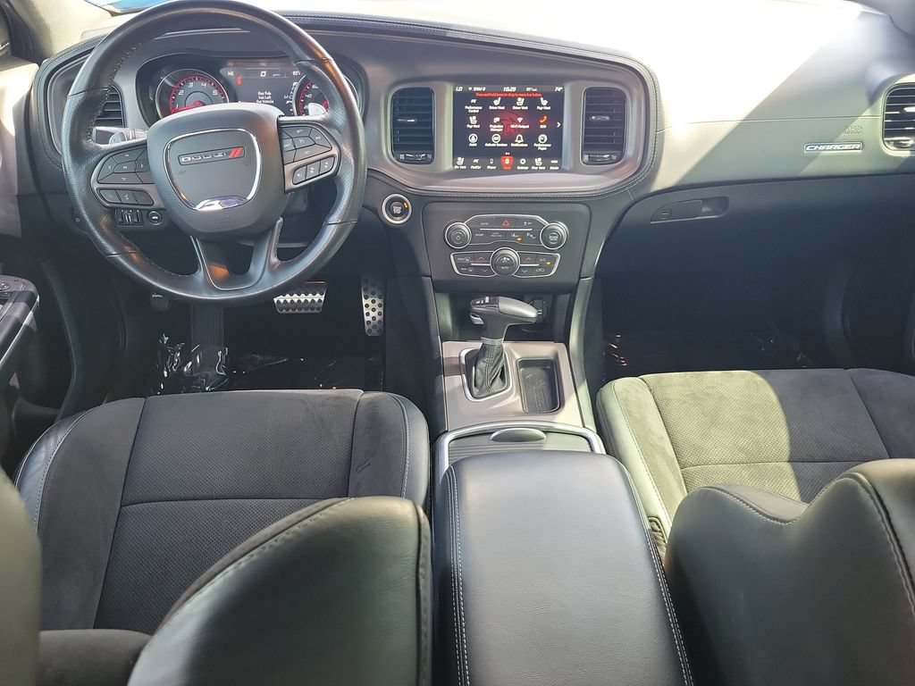 Used 2023 Dodge Charger R/T w/ Plus Group RWD image 17
