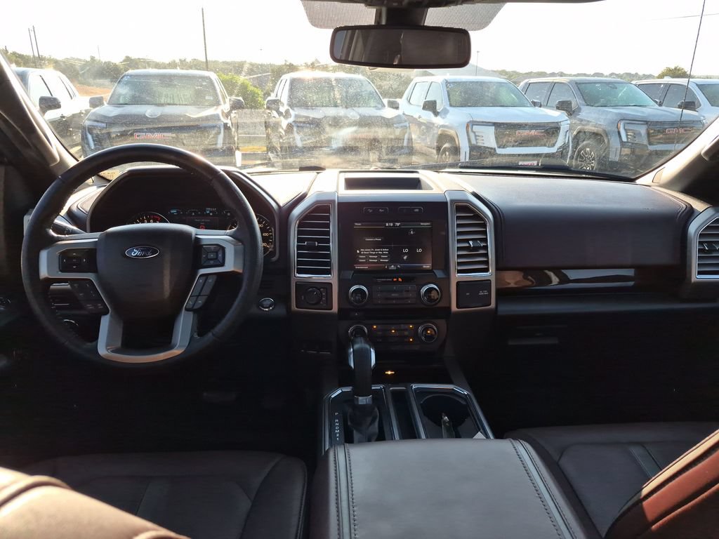 Used 2015 Ford F150 Platinum w/ Equipment Group 701A Luxury AWD/4WD image 32