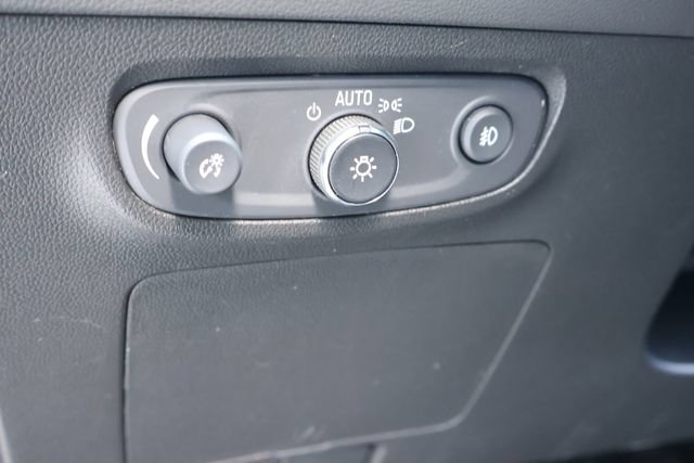 Used 2023 Buick Encore GX Select w/ Sport Touring Package FWD image 21