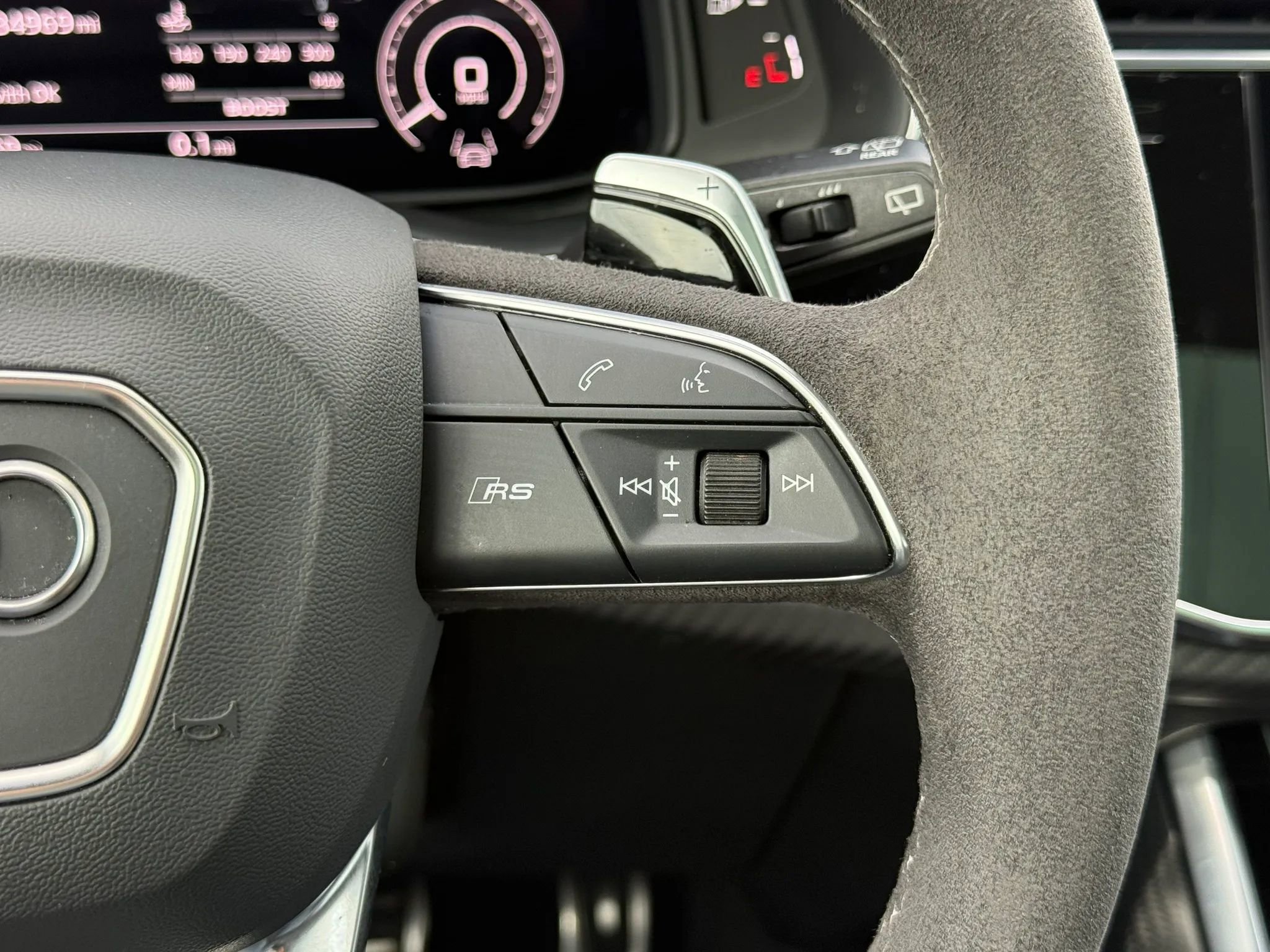 Used 2024 Audi RS Q8 w/ Executive Package image 14