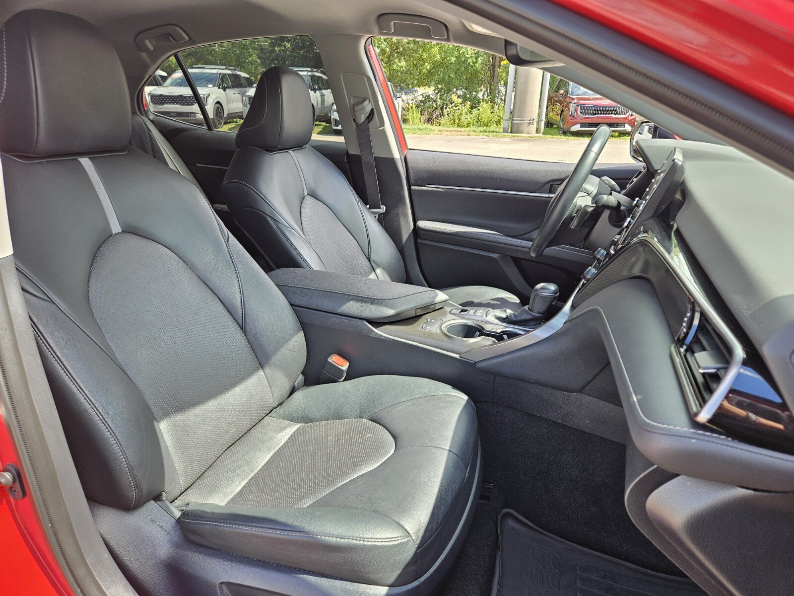 Used 2024 Toyota Camry XSE w/ Cold Weather Package FWD image 19