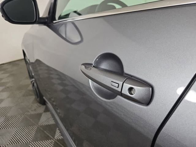 Used 2023 Nissan Sentra SR w/ Trunk Package image 23