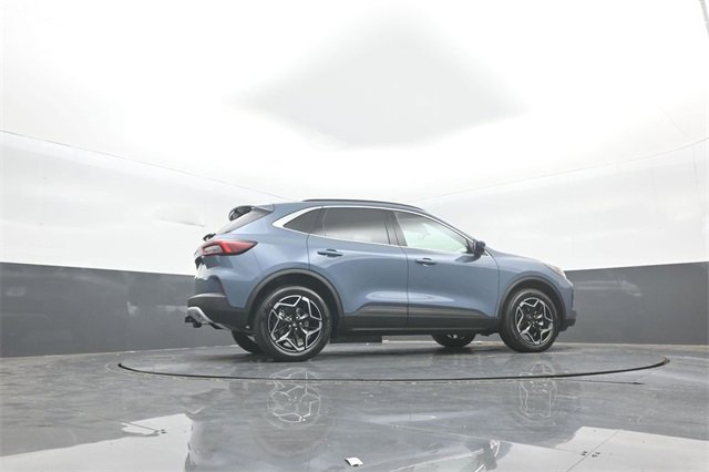 New 2026 Ford Escape Platinum w/ Premium Technology Package image 34