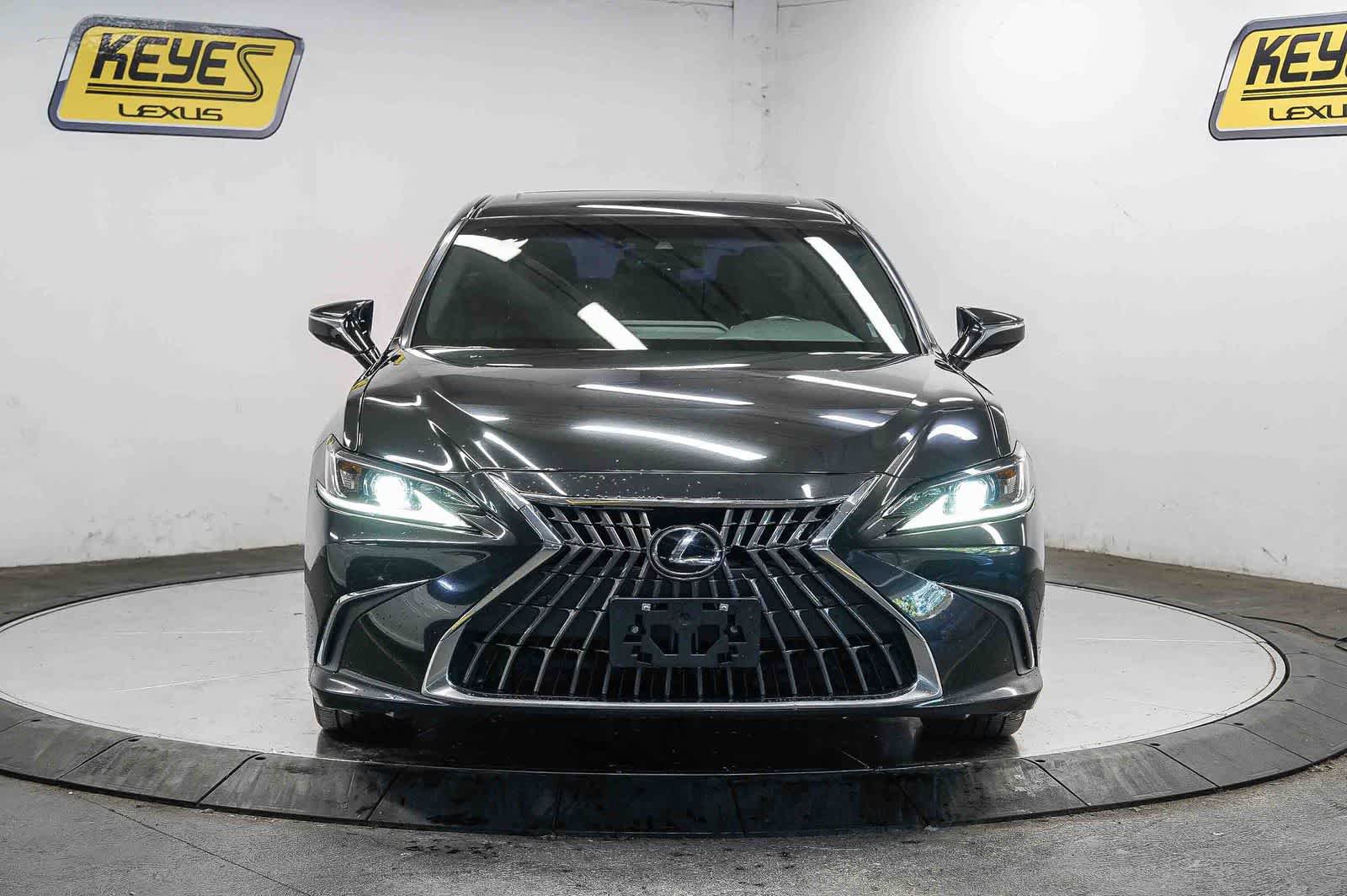 Used 2023 Lexus ES 300h w/ Premium Package FWD image 6