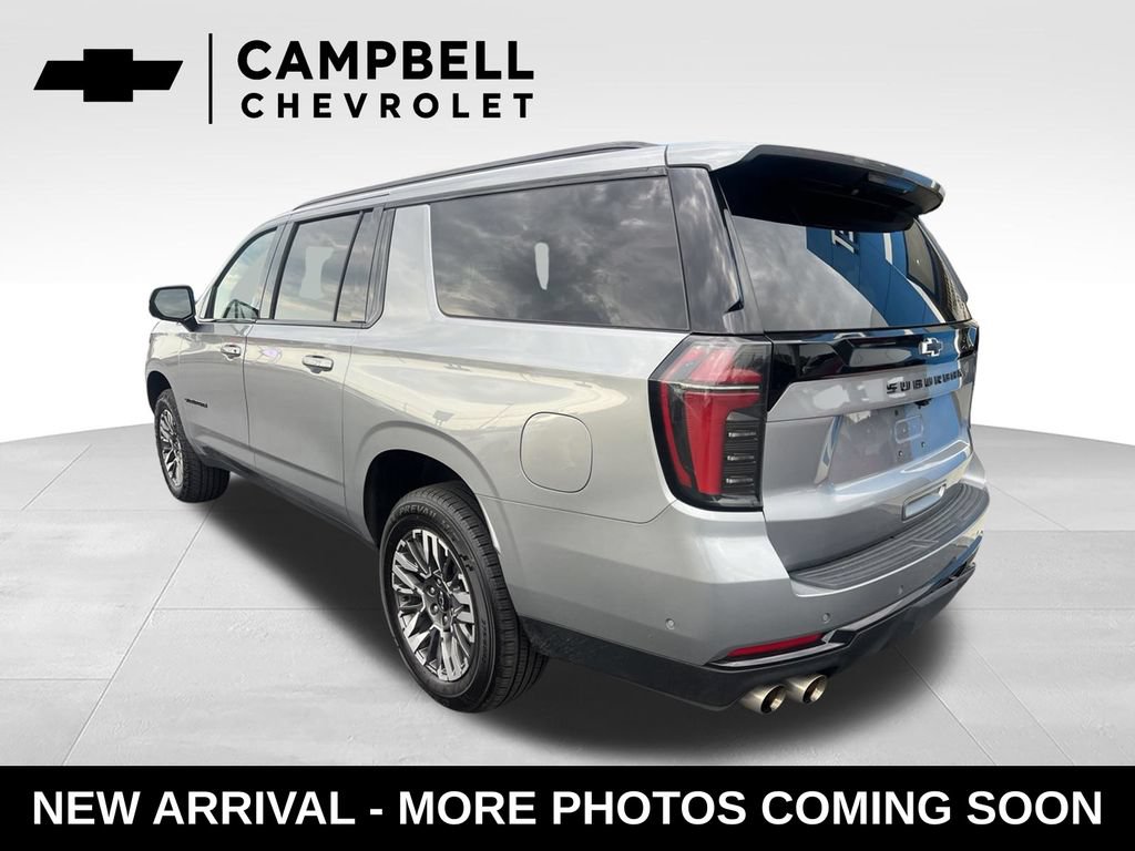 Used 2025 Chevrolet Suburban Z71 AWD/4WD image 3