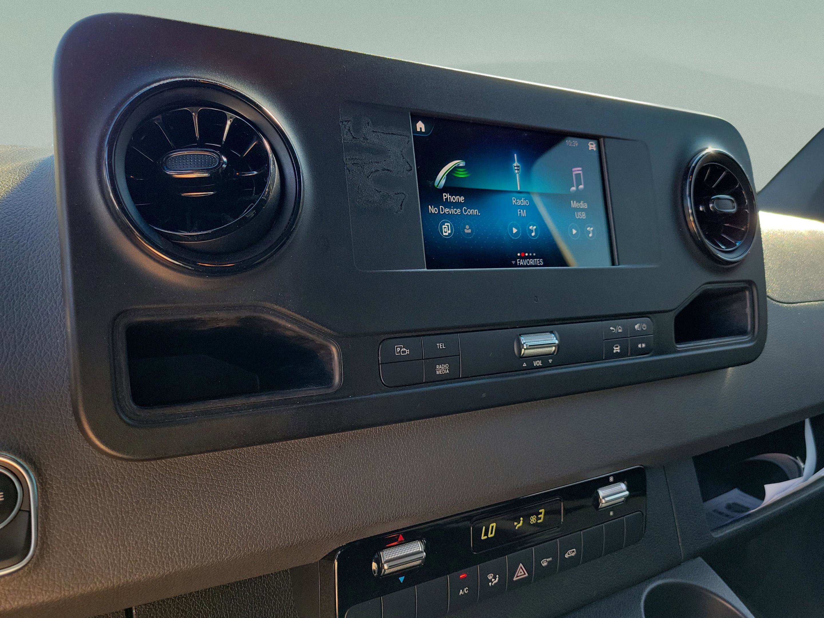 Used 2021 Mercedes-Benz Sprinter 144 Cargo image 6