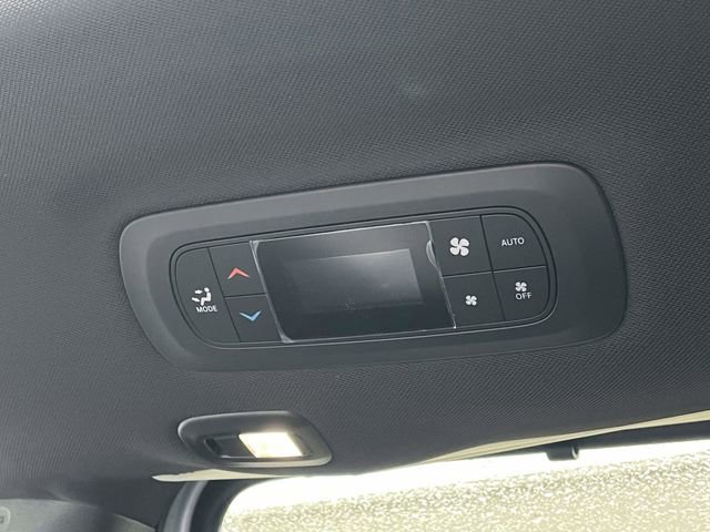 New 2026 Chrysler Pacifica Limited image 16