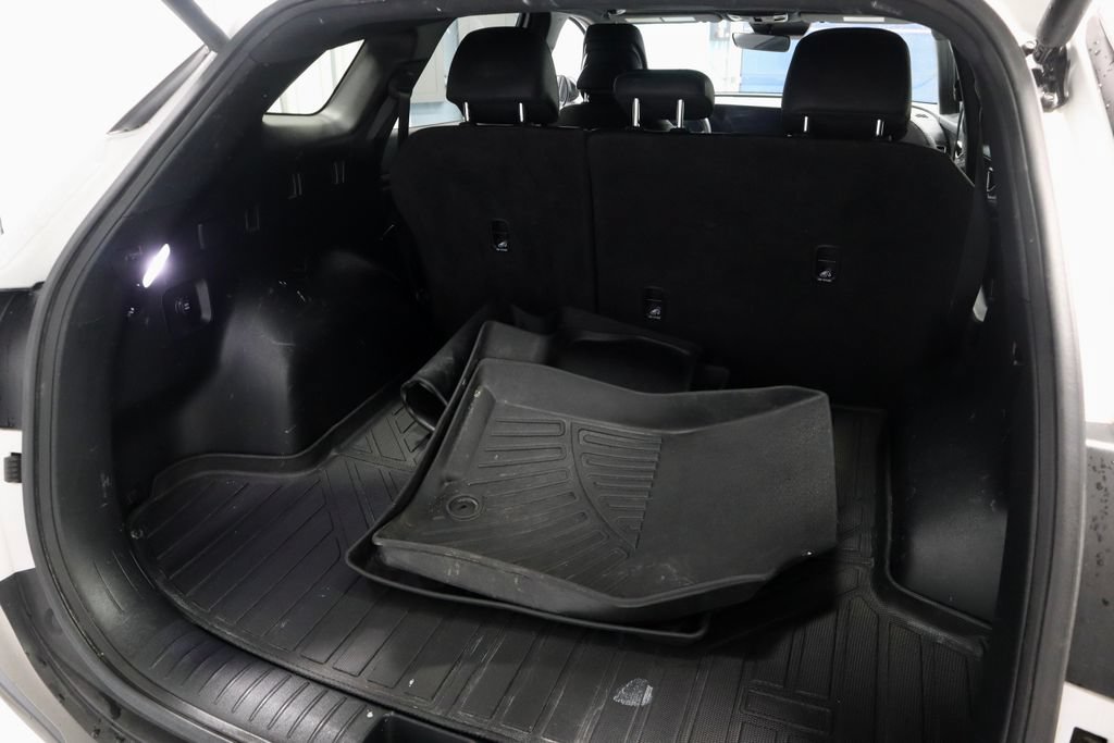 Used 2025 Kia Sportage X-Line w/ Premium Package AWD/4WD image 14