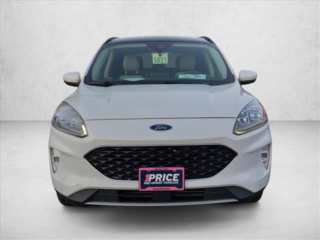 Certified 2020 Ford Escape Titanium w/ Titanium Premium Package 2.0 AWD/4WD image 2