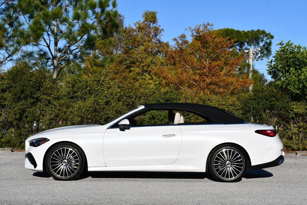 Used 2025 Mercedes-Benz CLE 300 4MATIC Cabriolet image 35