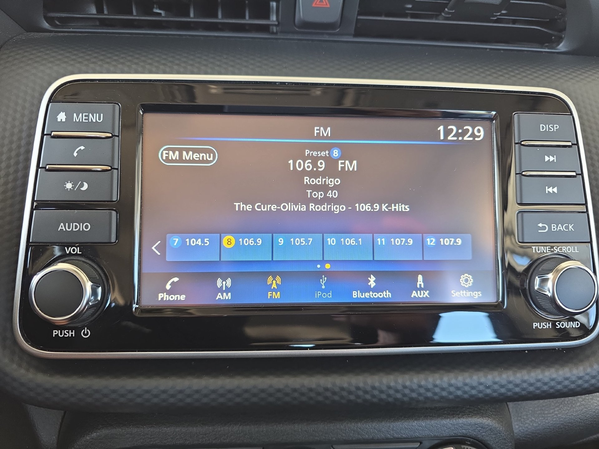 Certified 2025 Nissan Kicks Play S FWD image 21
