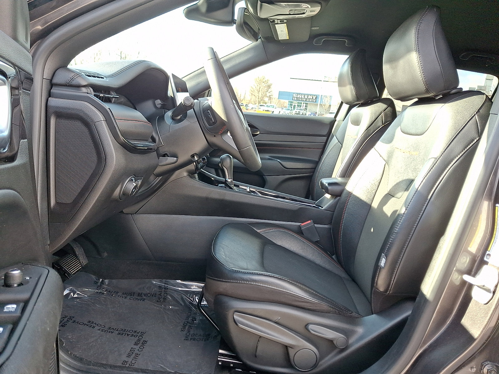 Used 2023 Jeep Compass Trailhawk image 13