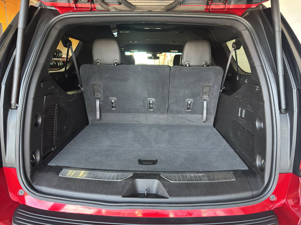 Used 2021 Chevrolet Suburban Z71 image 24