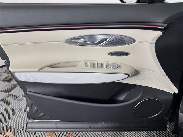 New 2026 Genesis GV70 2.5T Advanced image 17