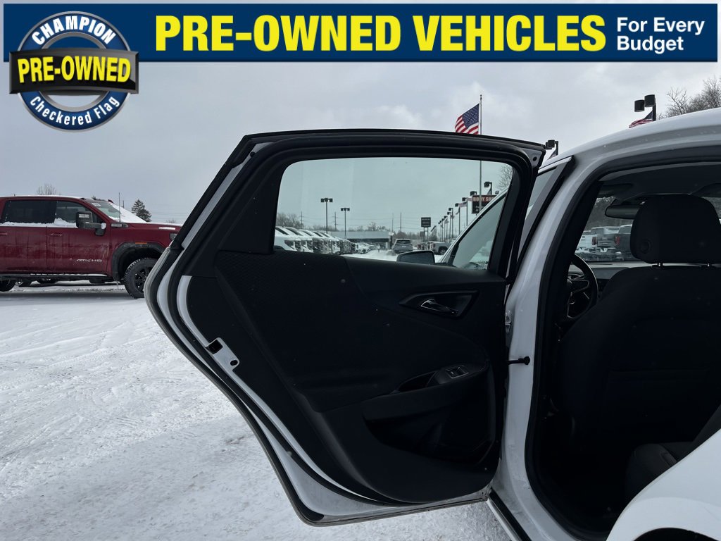 Used 2022 Chevrolet Malibu LT image 28