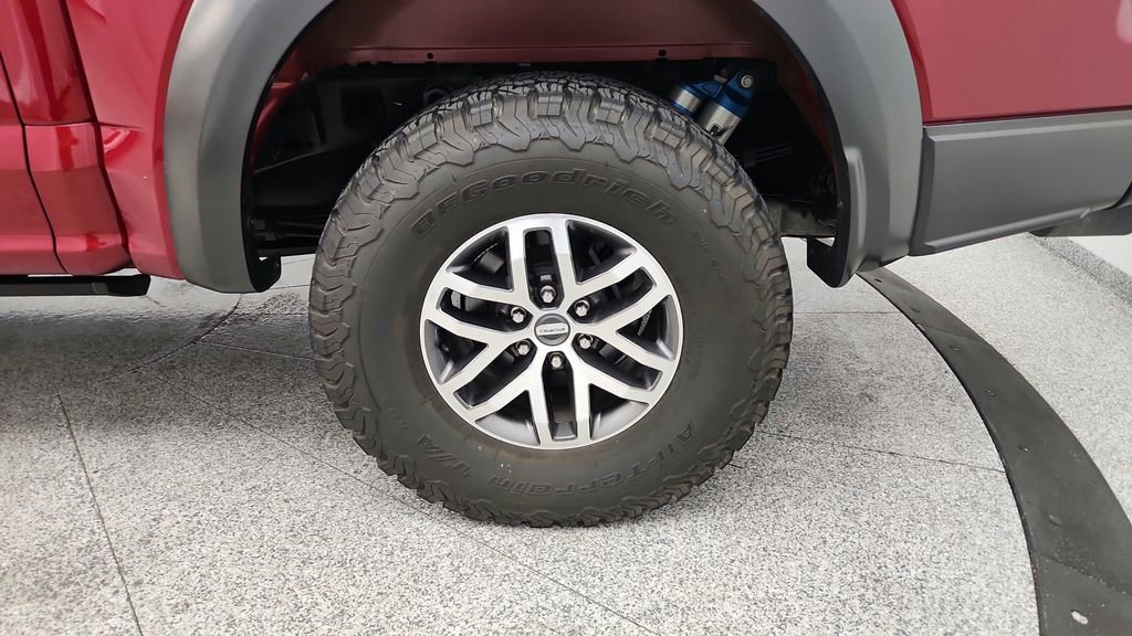 Used 2017 Ford F150 Raptor w/ Equipment Group 802A Luxury AWD/4WD image 12
