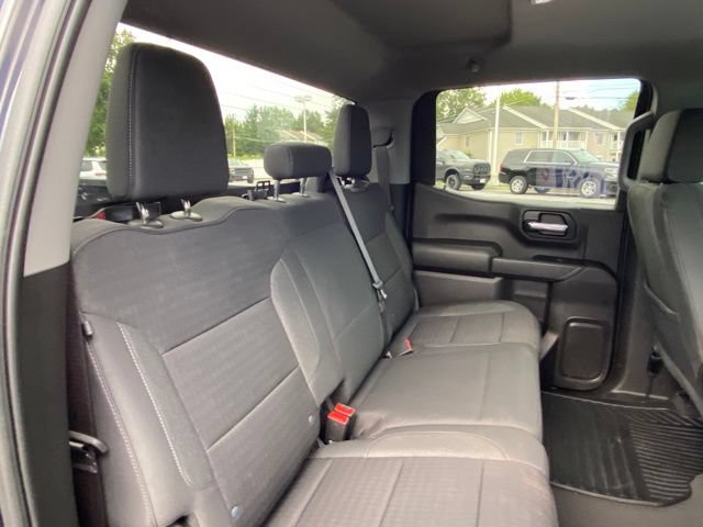 Used 2023 Chevrolet Silverado 1500 Custom AWD/4WD image 25