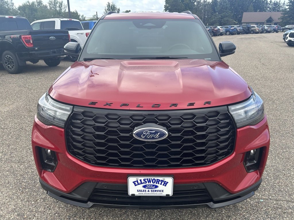 New 2025 Ford Explorer ST-Line image 2