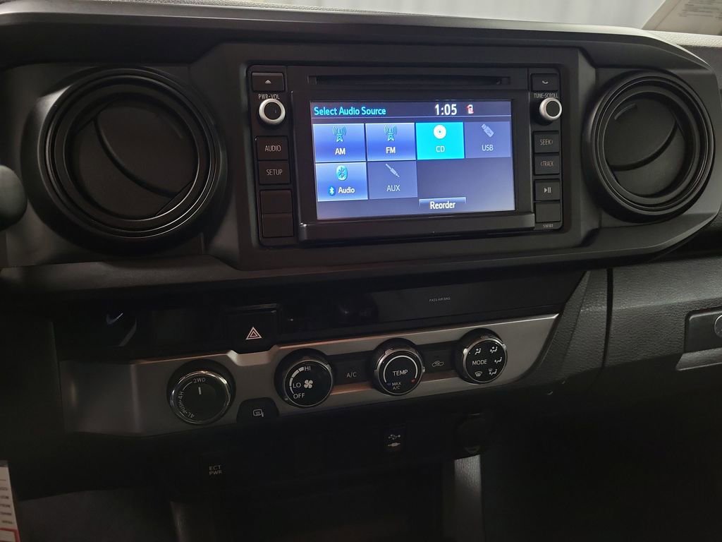 Used 2018 Toyota Tacoma SR w/ SR Convenience Package image 12