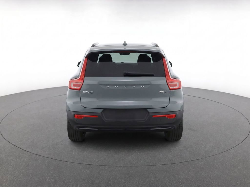 Used 2024 Volvo XC40 B5 Plus w/ Protection Package Premier AWD/4WD image 7