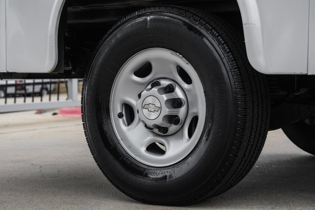 Used 2021 Chevrolet Express 3500 w/ Power Convenience Package RWD image 58