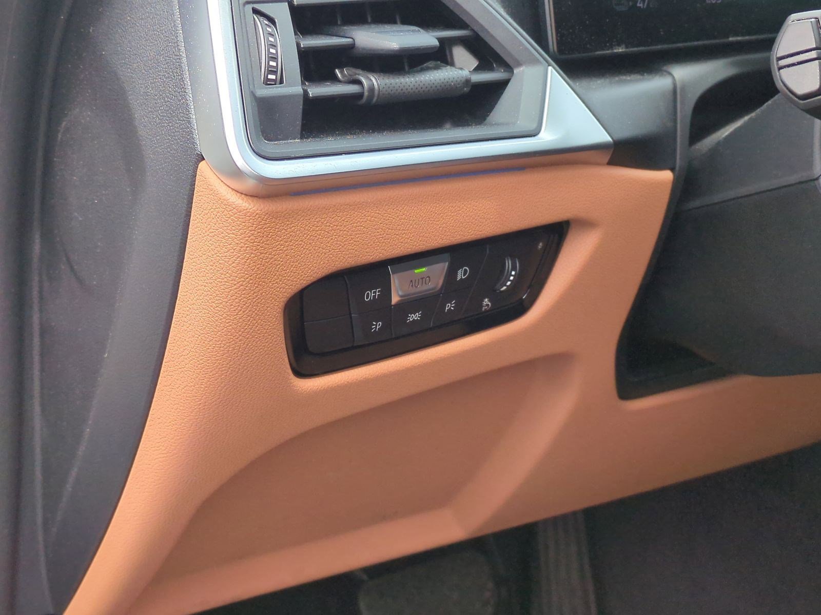 Certified 2023 BMW i4 eDrive35 w/ Premium Package image 17