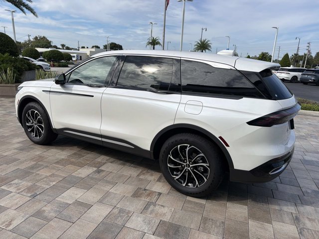 New 2026 Lincoln Nautilus Premier AWD/4WD image 4
