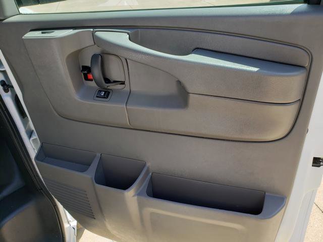 Used 2014 Chevrolet Express 2500 image 14