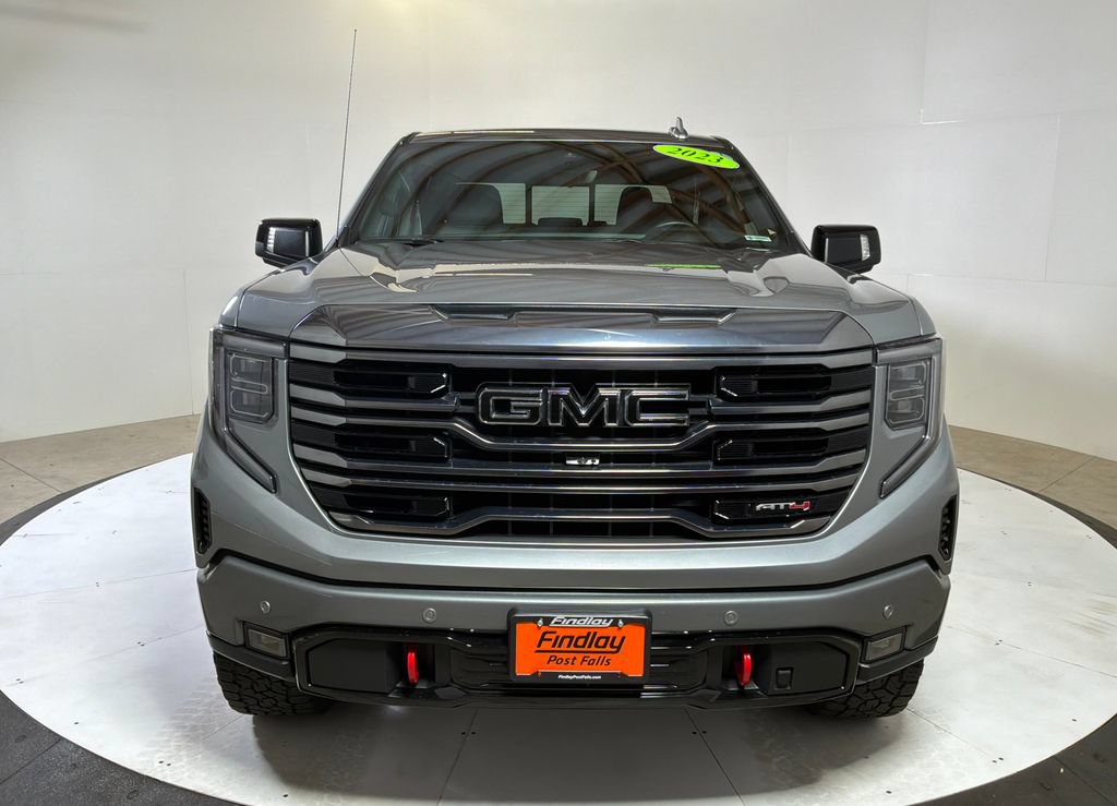 Used 2023 GMC Sierra 1500 AT4 w/ AT4 Premium Package AWD/4WD image 9