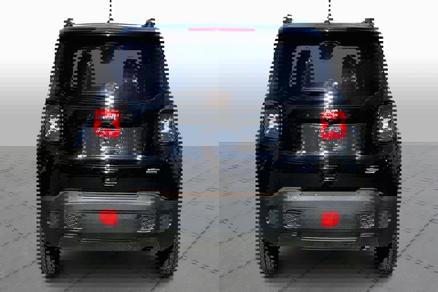 Used 2020 Jeep Renegade Latitude image 5