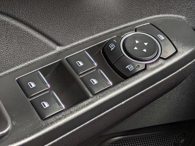 Used 2025 Ford Escape SE FWD image 27