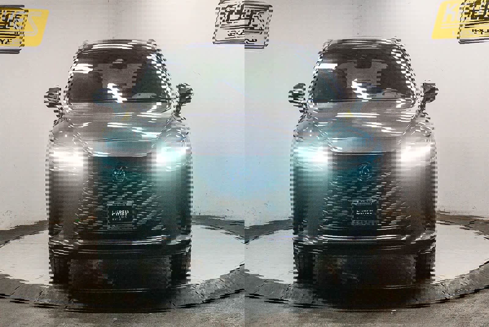 Used 2024 Lexus RX 450h Luxury w/ Convenience Package image 6