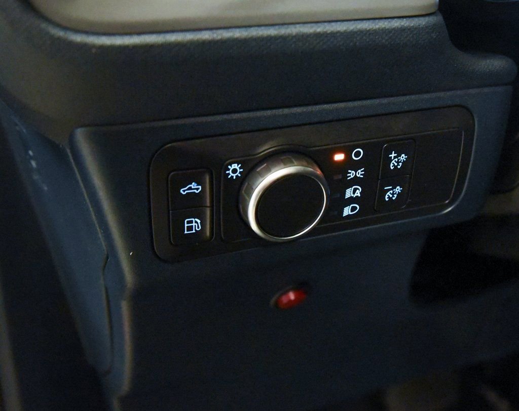 Used 2022 Ford Maverick XL image 17